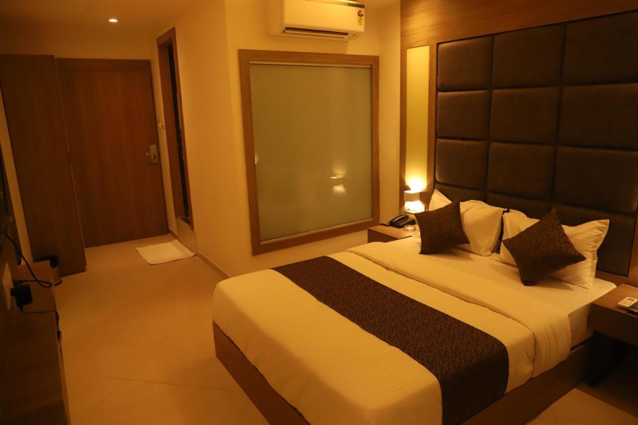Hotel Sai Pritam Bombay Extérieur photo