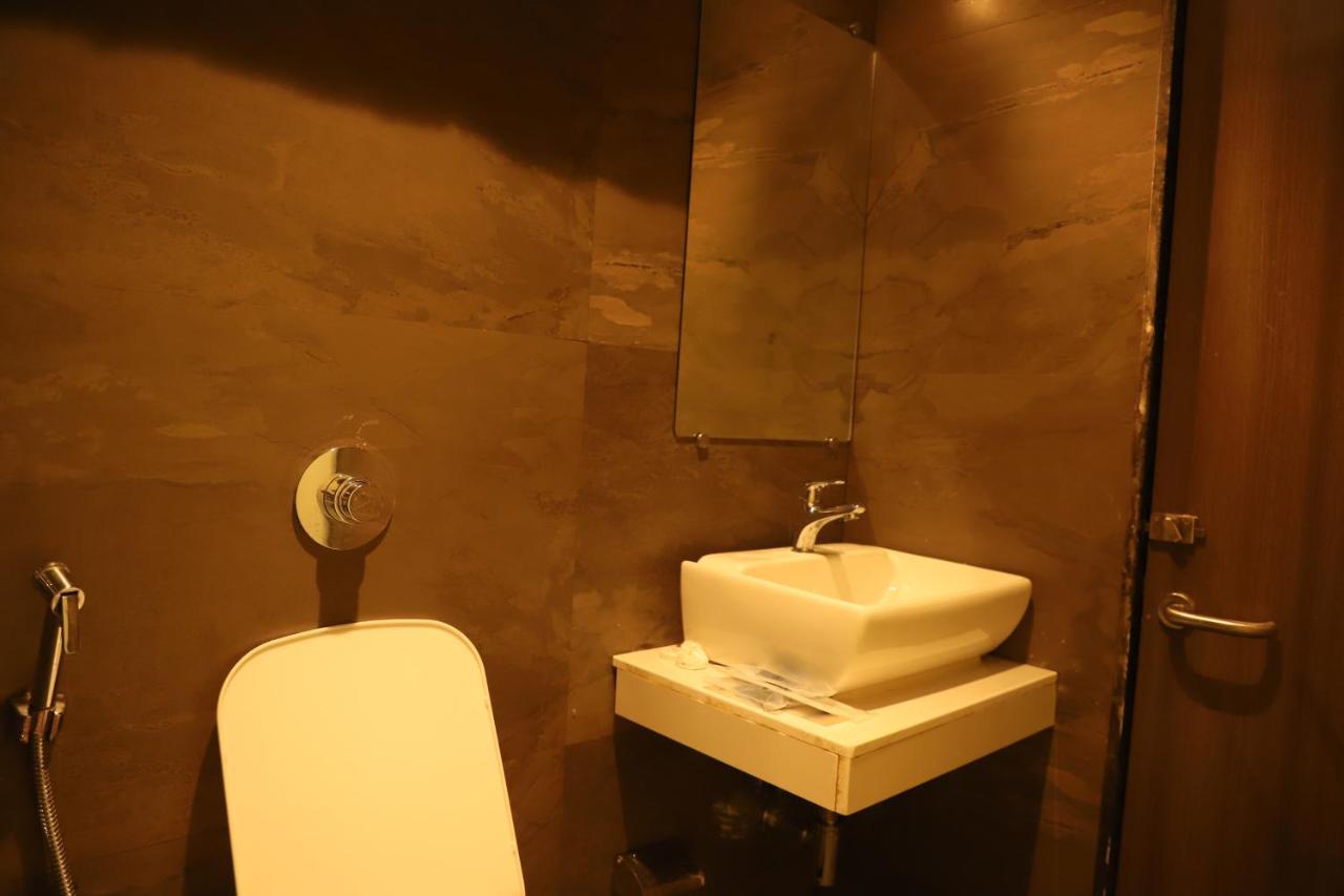 Hotel Sai Pritam Bombay Extérieur photo