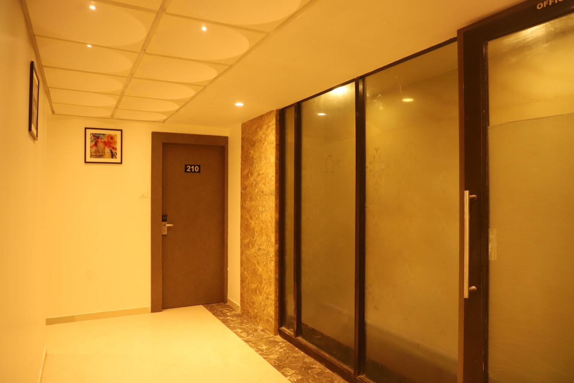 Hotel Sai Pritam Bombay Extérieur photo