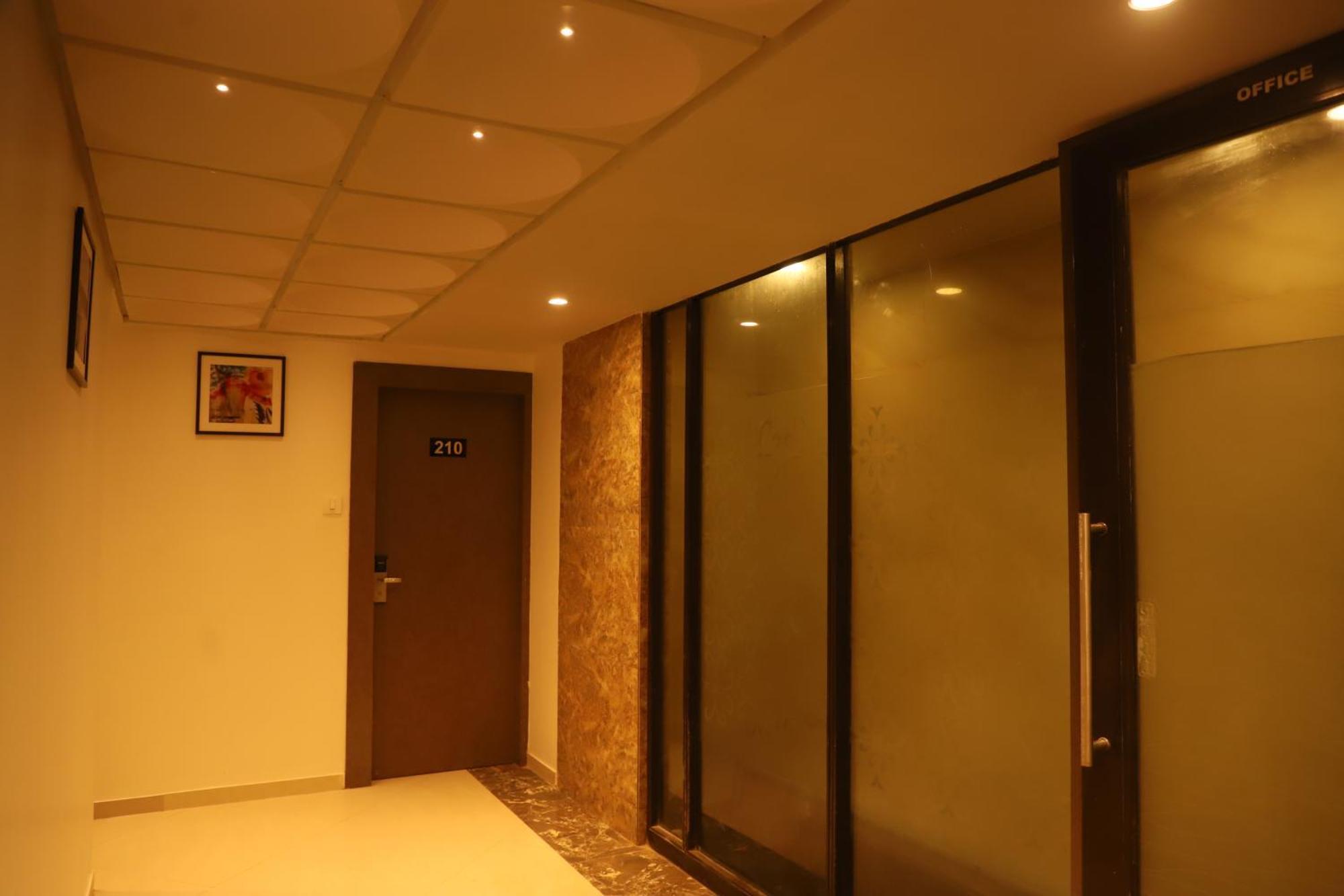 Hotel Sai Pritam Bombay Extérieur photo
